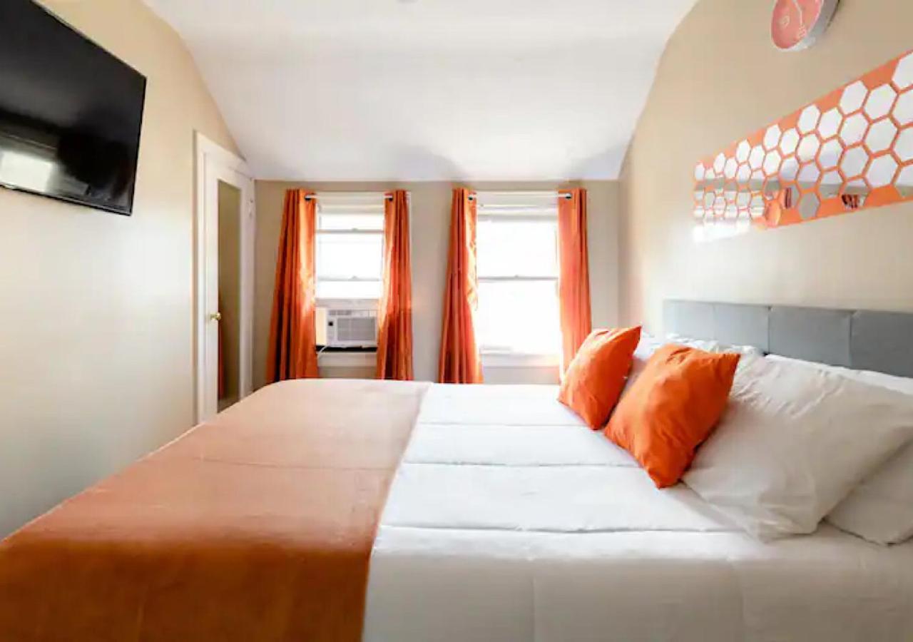 La Naranja Retreat - Cozy Duplex Near Downtown With Parking, 300 Mb Wifi & Self Check In Villa คลีฟแลนด์ ภายนอก รูปภาพ