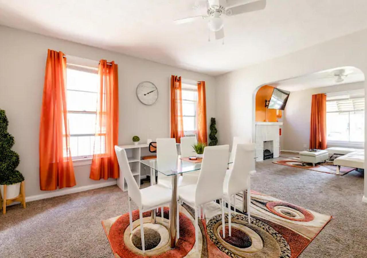 La Naranja Retreat - Cozy Duplex Near Downtown With Parking, 300 Mb Wifi & Self Check In Villa คลีฟแลนด์ ภายนอก รูปภาพ