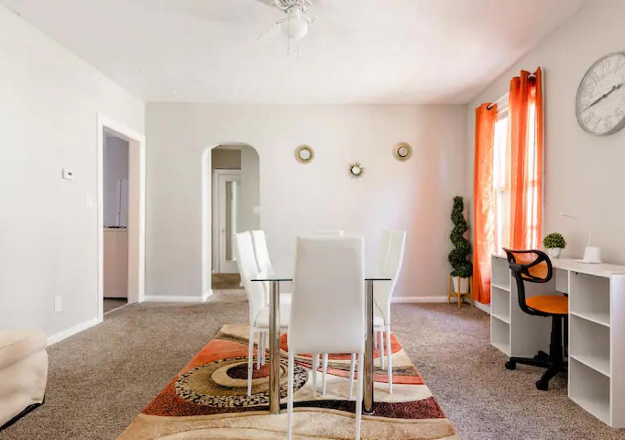 La Naranja Retreat - Cozy Duplex Near Downtown With Parking, 300 Mb Wifi & Self Check In Villa คลีฟแลนด์ ภายนอก รูปภาพ