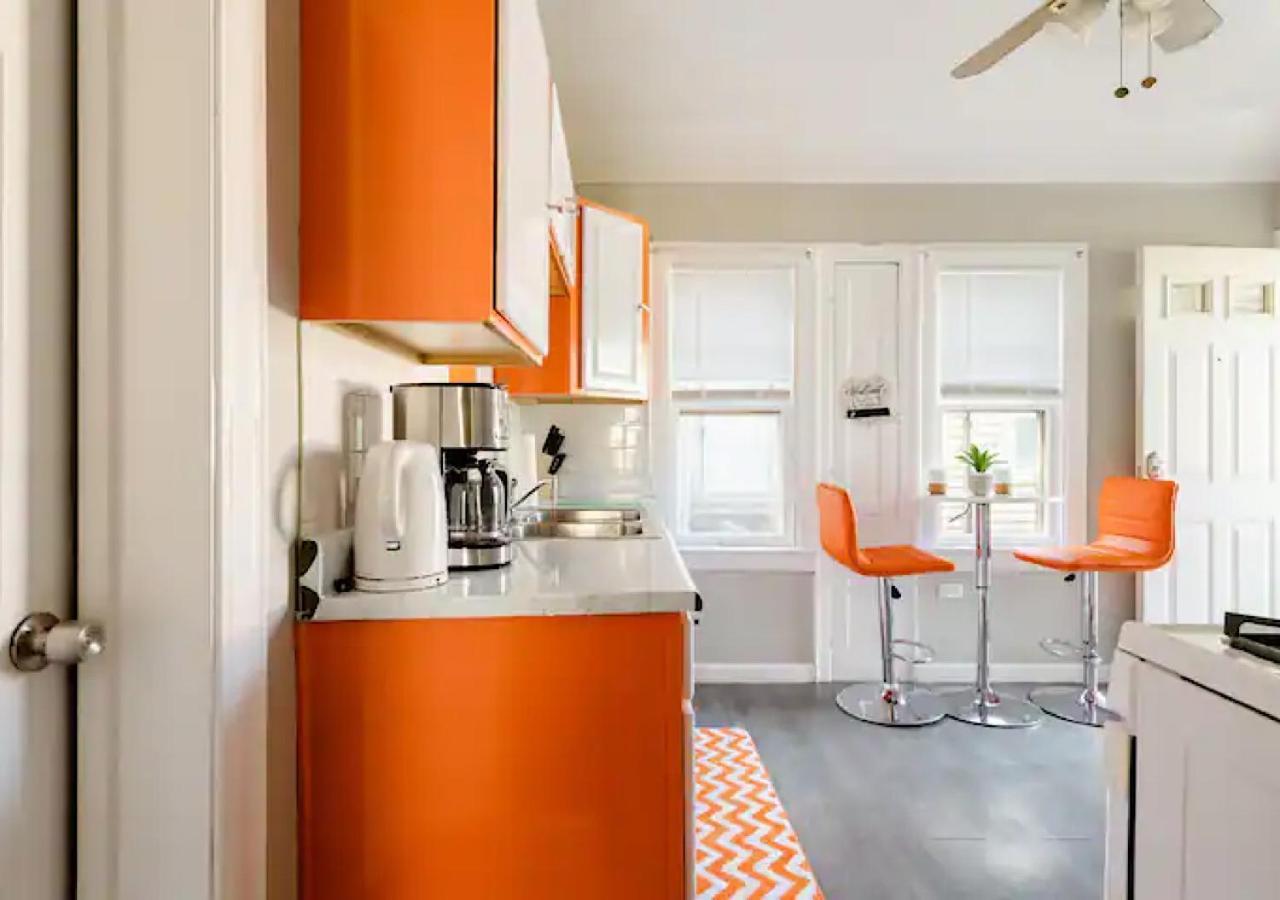 La Naranja Retreat - Cozy Duplex Near Downtown With Parking, 300 Mb Wifi & Self Check In Villa คลีฟแลนด์ ภายนอก รูปภาพ