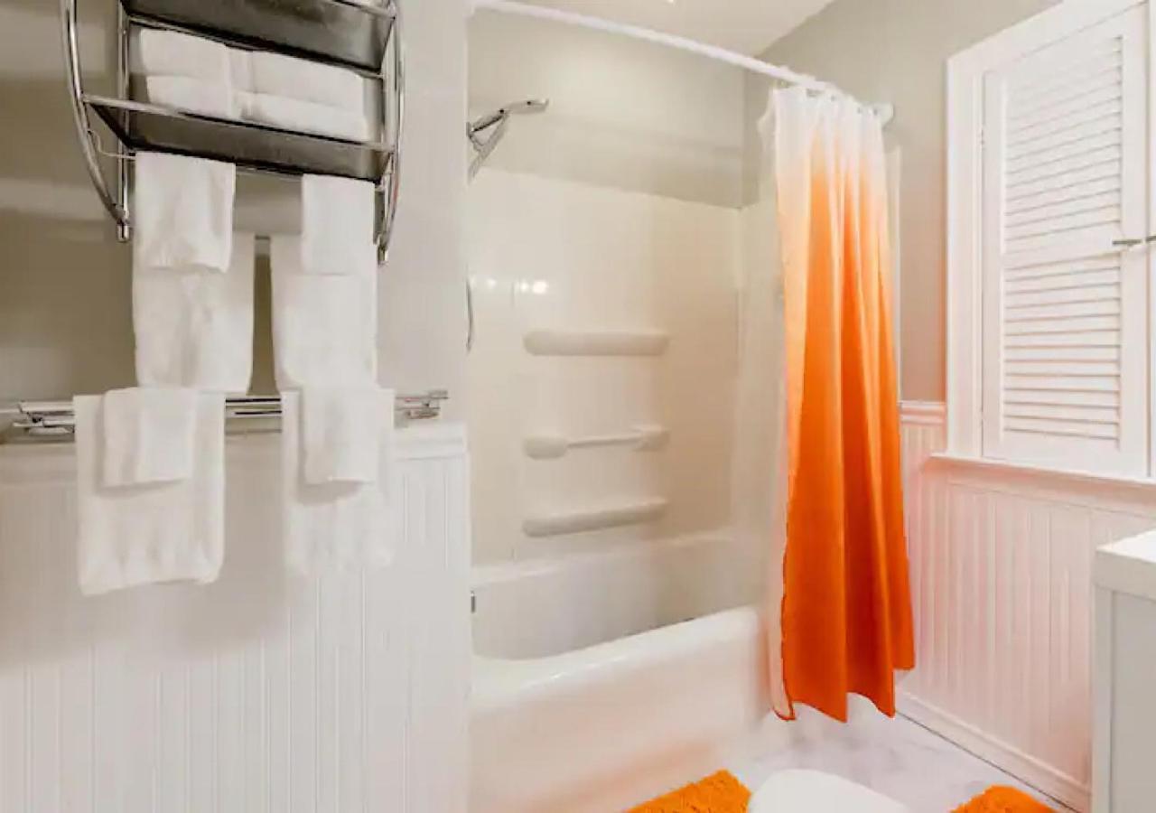 La Naranja Retreat - Cozy Duplex Near Downtown With Parking, 300 Mb Wifi & Self Check In Villa คลีฟแลนด์ ภายนอก รูปภาพ