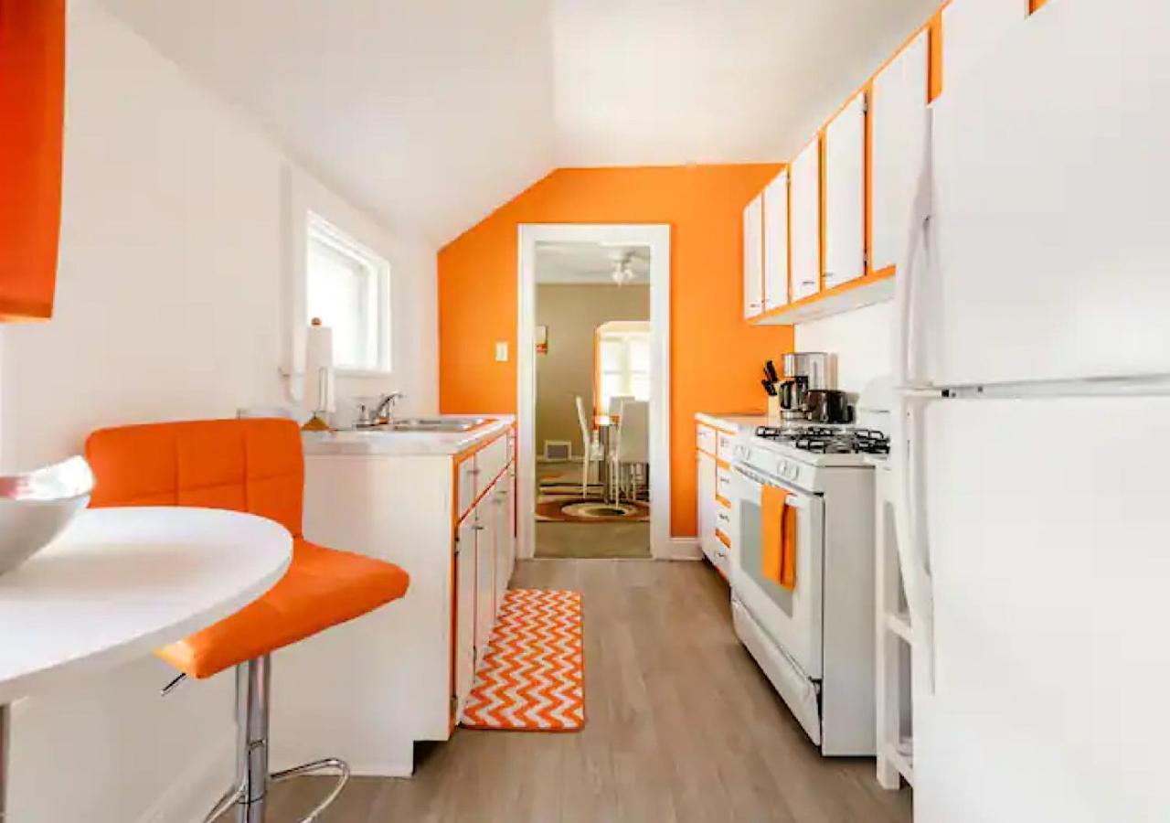 La Naranja Retreat - Cozy Duplex Near Downtown With Parking, 300 Mb Wifi & Self Check In Villa คลีฟแลนด์ ภายนอก รูปภาพ